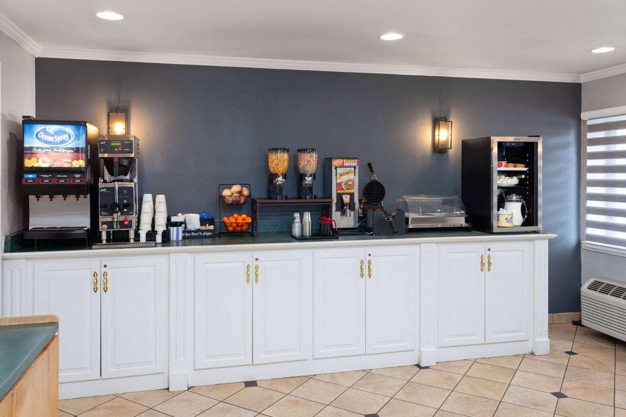 La Quinta Inn By Wyndham Cleveland Independence Ngoại thất bức ảnh