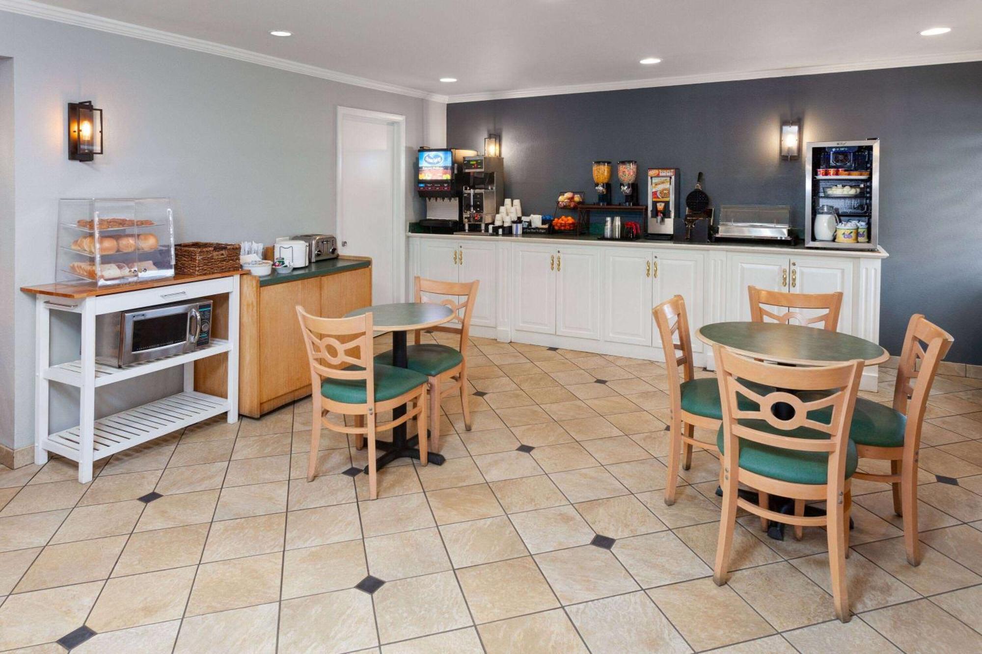 La Quinta Inn By Wyndham Cleveland Independence Ngoại thất bức ảnh