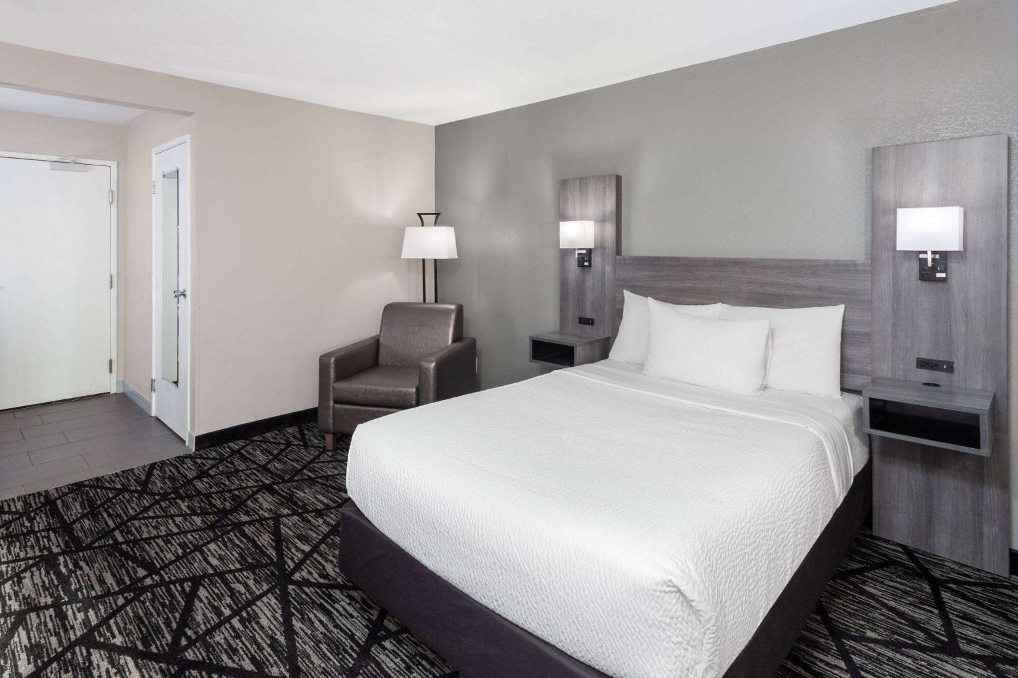 La Quinta Inn By Wyndham Cleveland Independence Ngoại thất bức ảnh