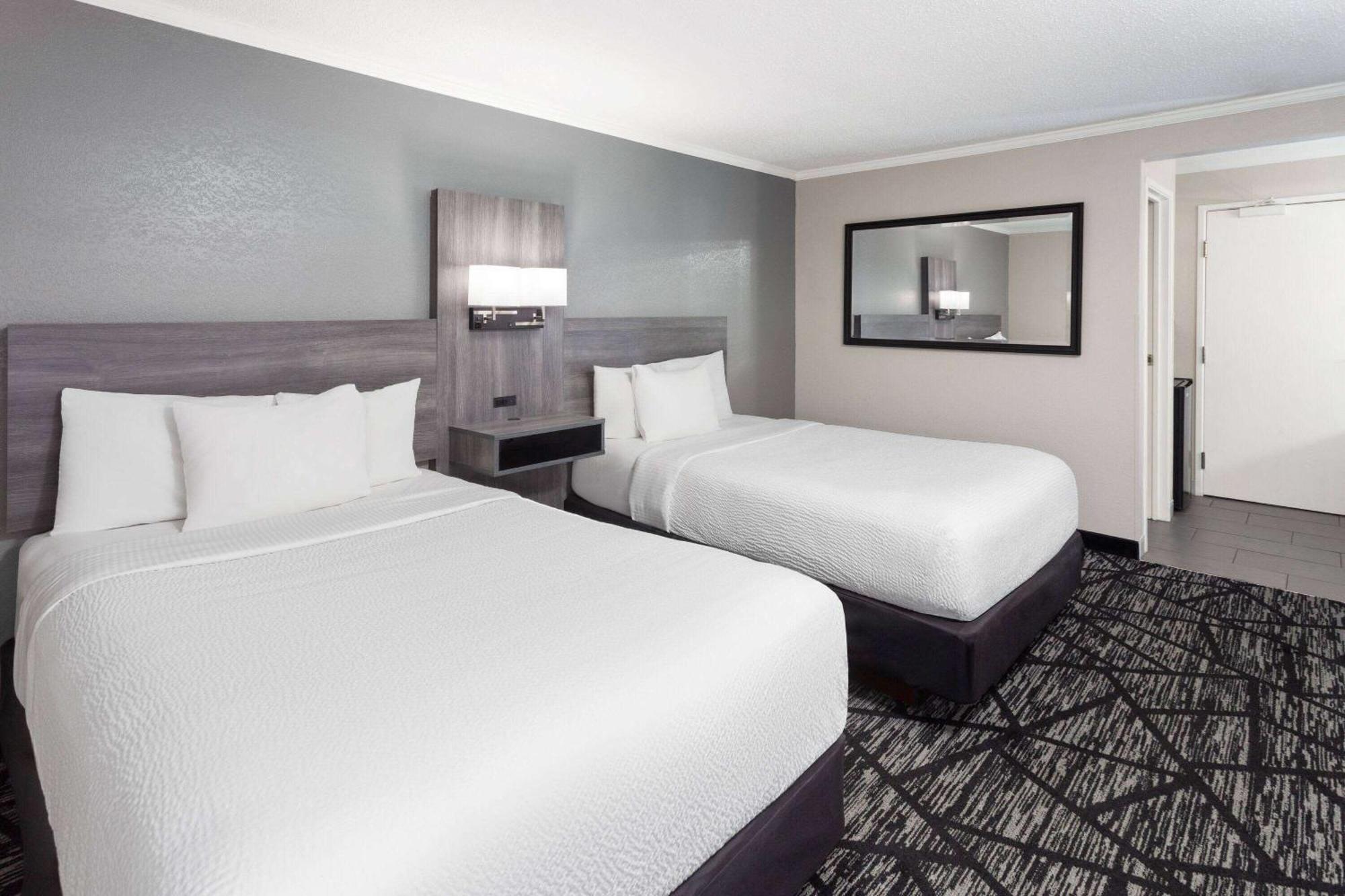 La Quinta Inn By Wyndham Cleveland Independence Ngoại thất bức ảnh